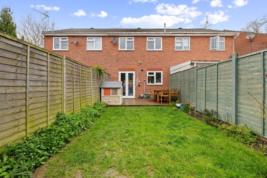 Property photo 2 of 27