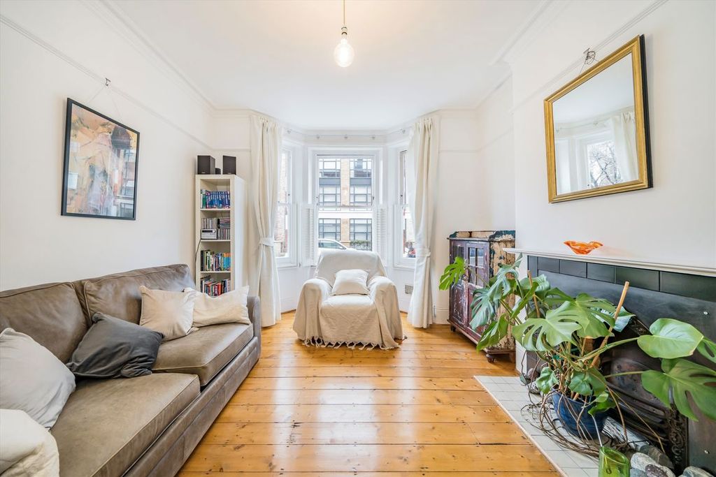 Property photo 2 of 6