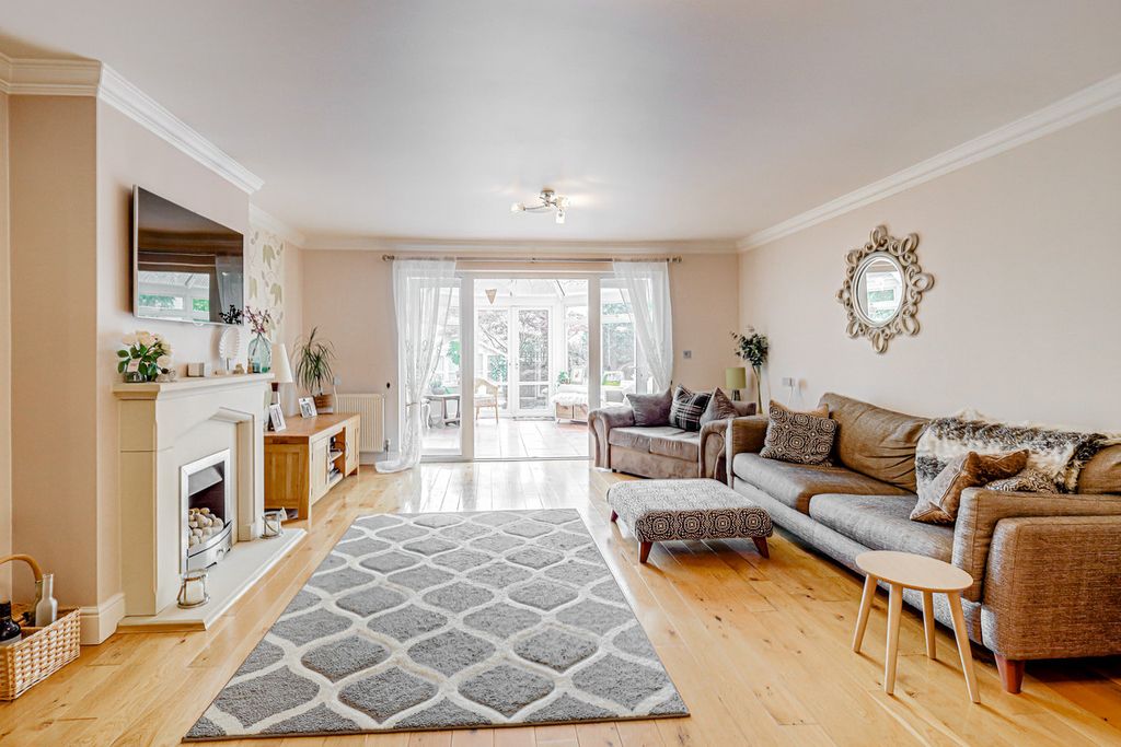 Property photo 3 of 29