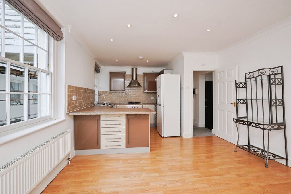 Property photo 3 of 16 Pbox-Img.Jpg