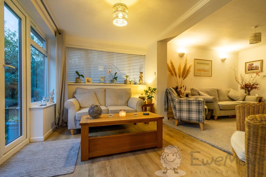 Property photo 3 of 12 Sun Room