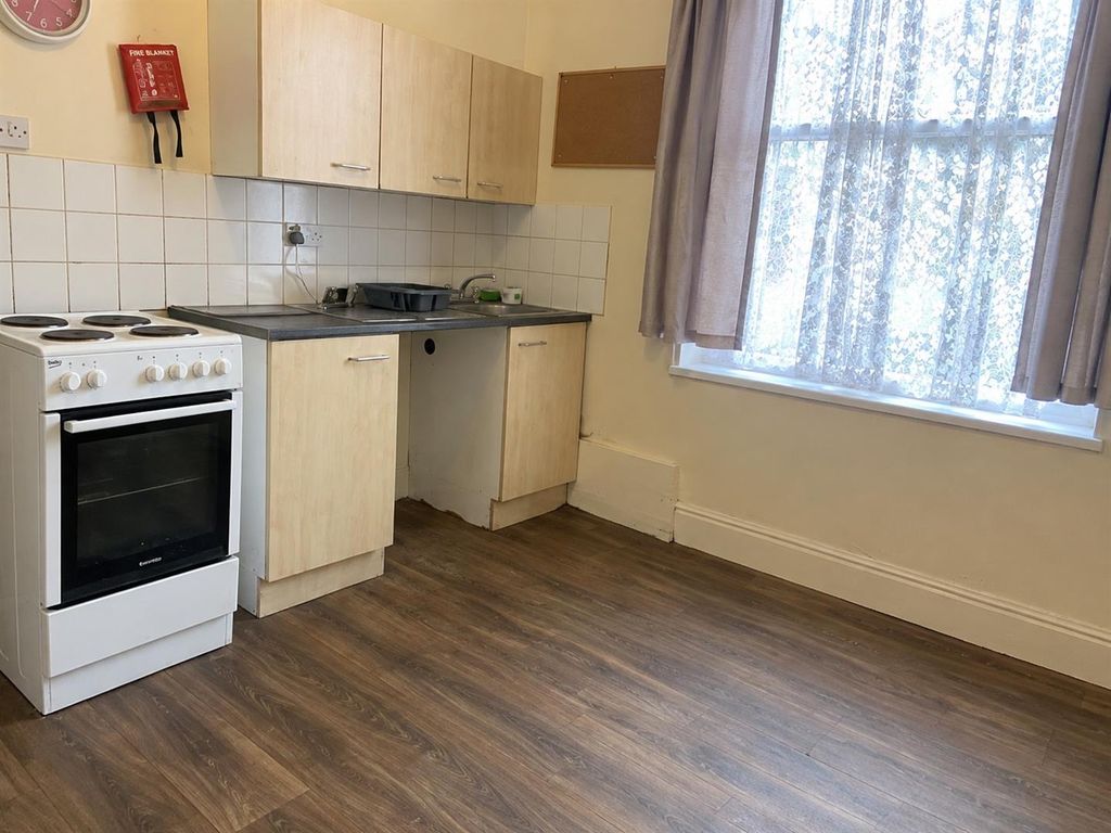 Property photo 2 of 6 Kitchen New Use.Jpg