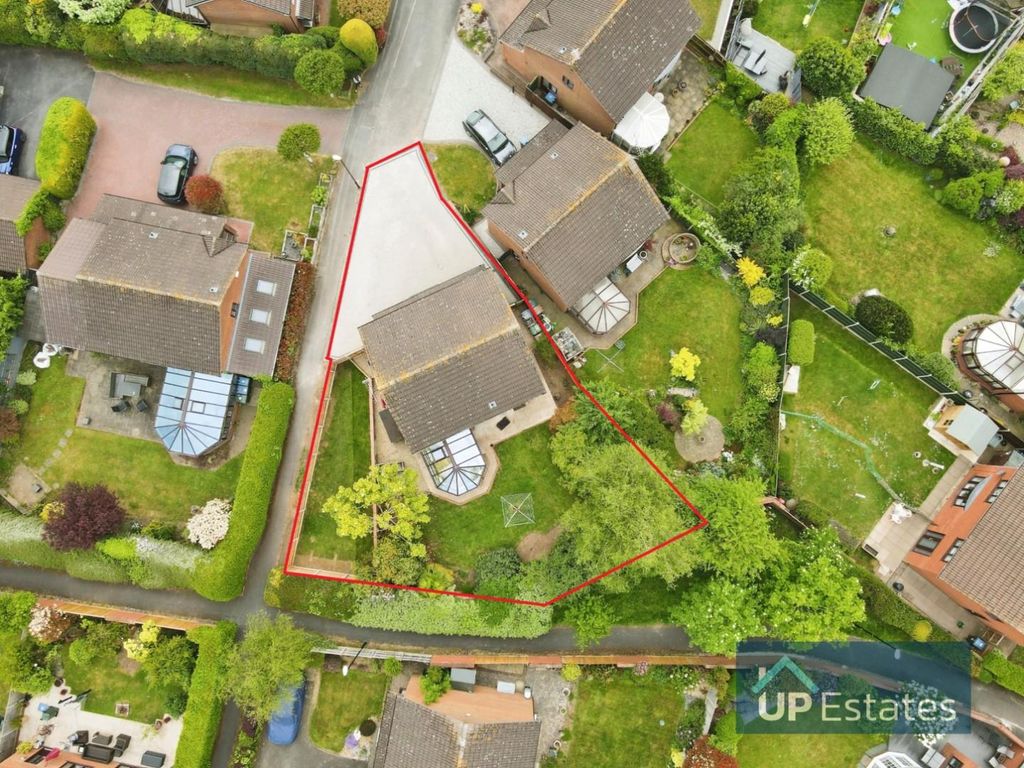 Property photo 2 of 31