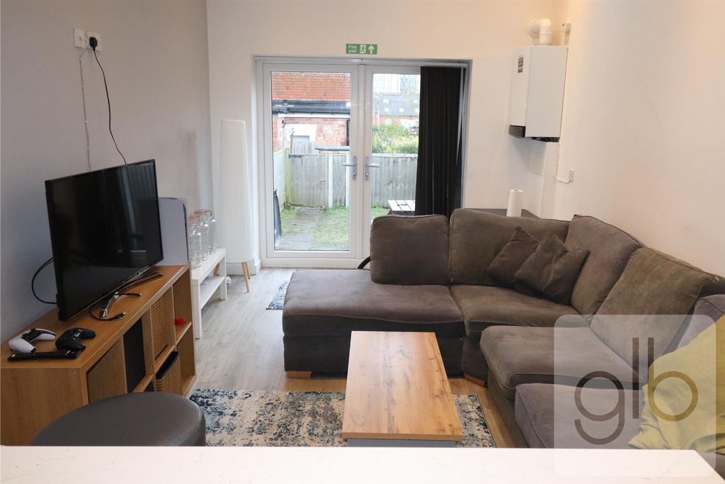 Property photo 2 of 12 2.Png