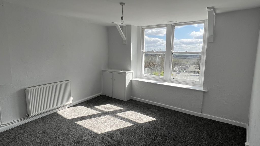 Property photo 2 of 6 Living Room.Jpg