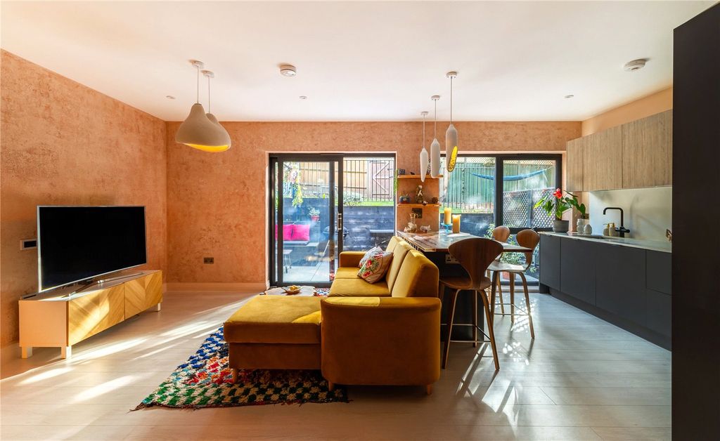 Property photo 2 of 21 Kitchen/Living Room