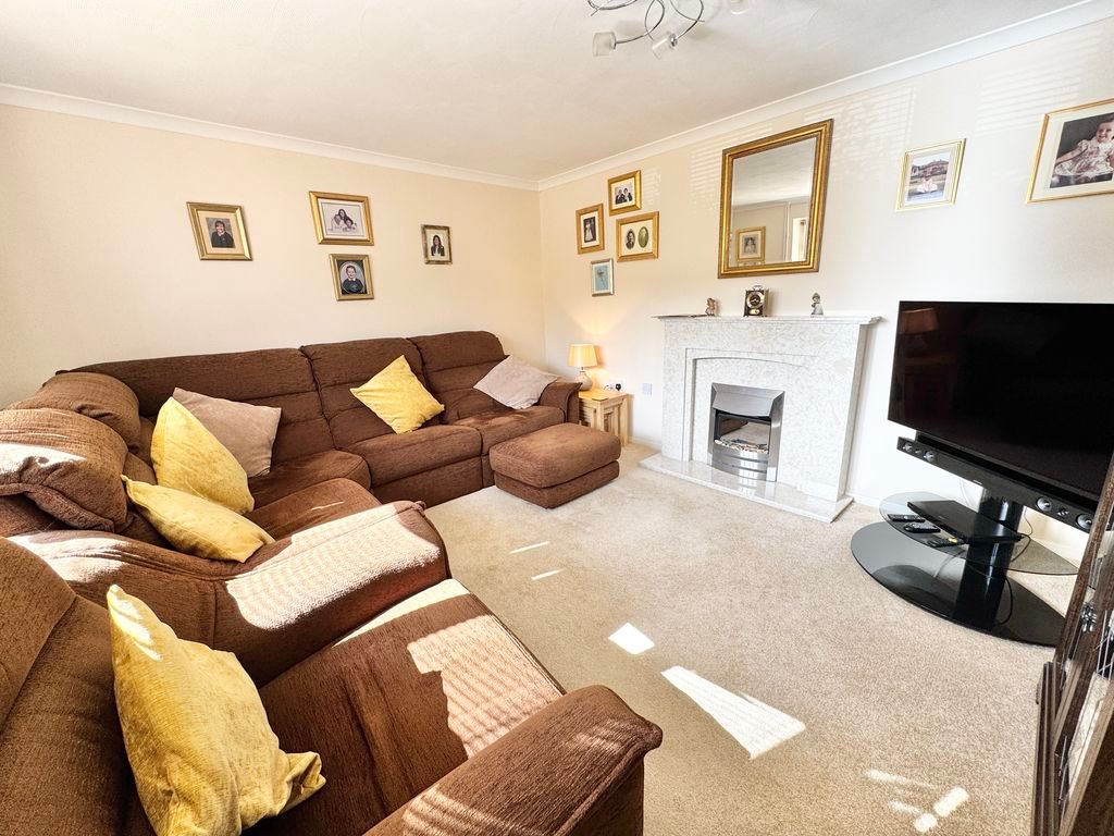 Property photo 3 of 24 Photo 10