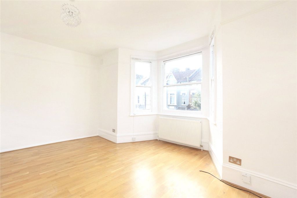 Property photo 2 of 9