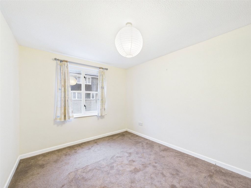 Property photo 3 of 6 Picture No. 02