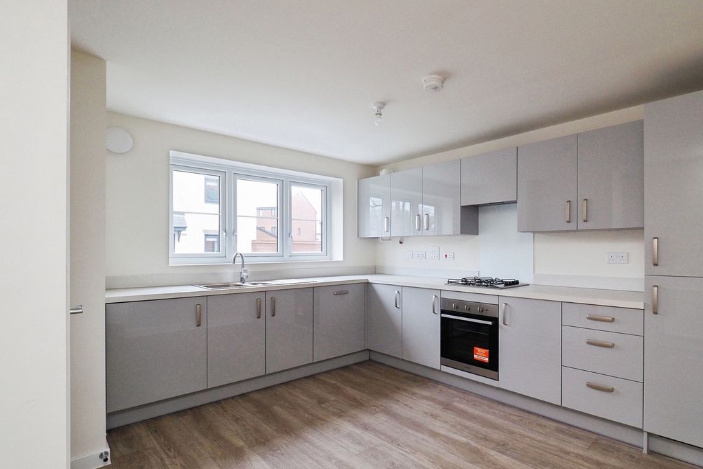 Property photo 2 of 15 Kitchen Diner