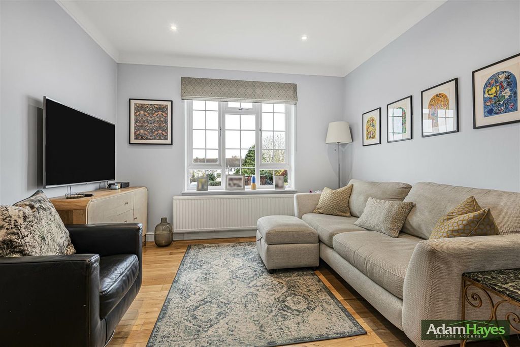 Property photo 2 of 23 14_68326_Watermarked.Jpg