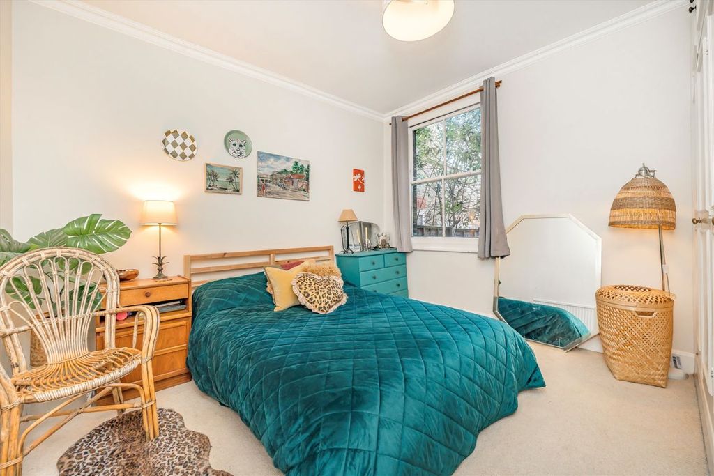 Property photo 3 of 8