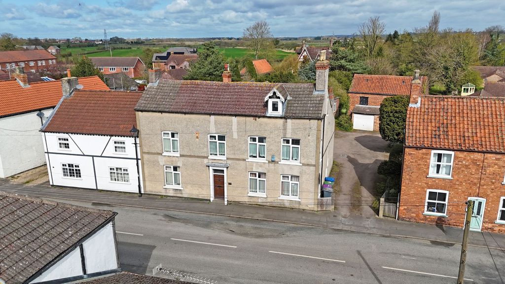 Property photo 1 of 36