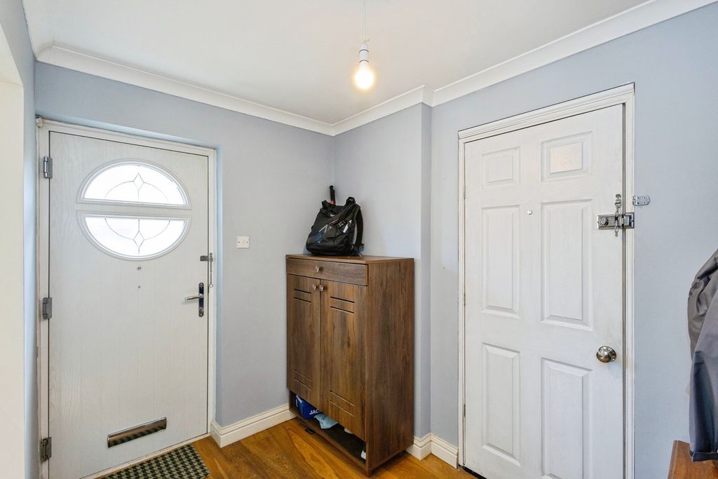 Property photo 2 of 13 Pbox-Img.Jpg