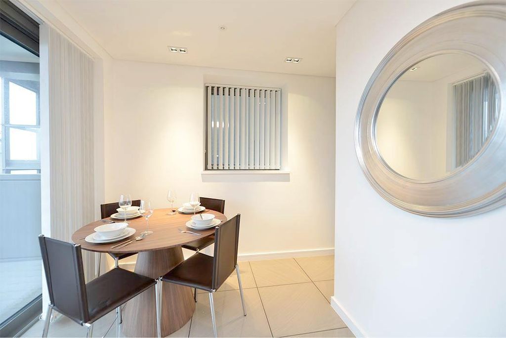 Property photo 3 of 8 Gallery