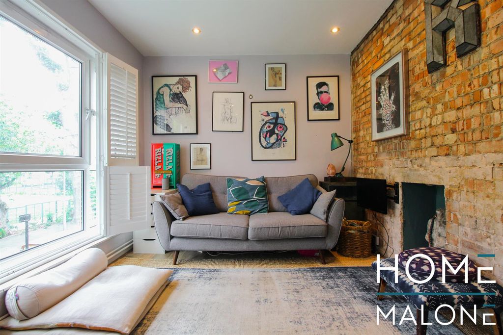 Property photo 1 of 23