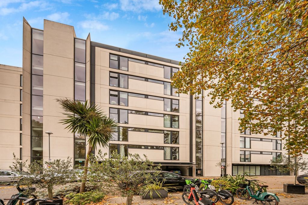 Property photo 3 of 10