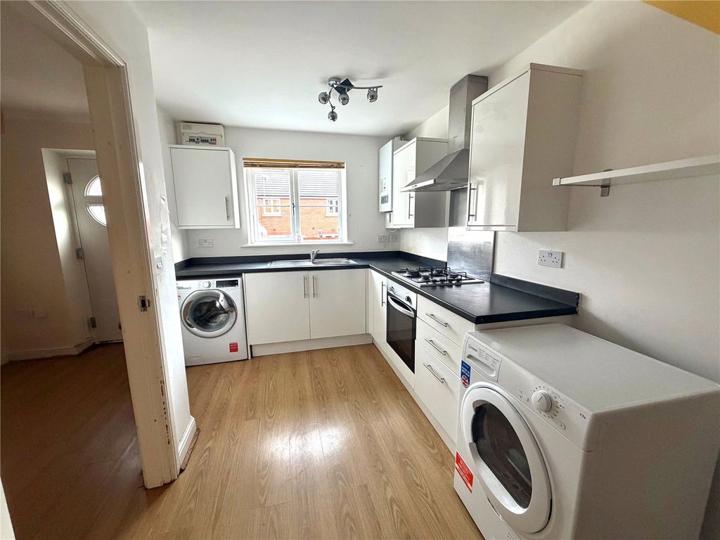 Property photo 3 of 13 Picture No. 02