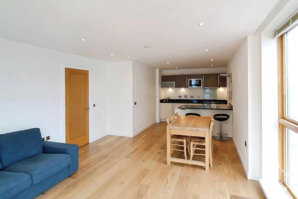 Property photo 3 of 10 Picture No. 27