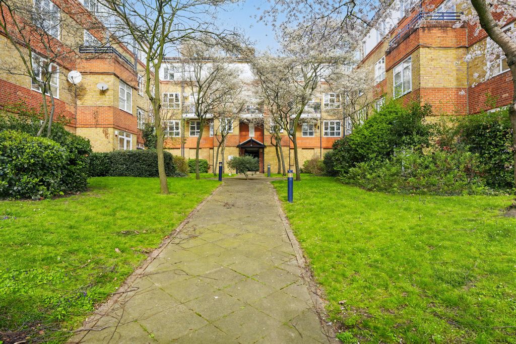 Property photo 1 of 12