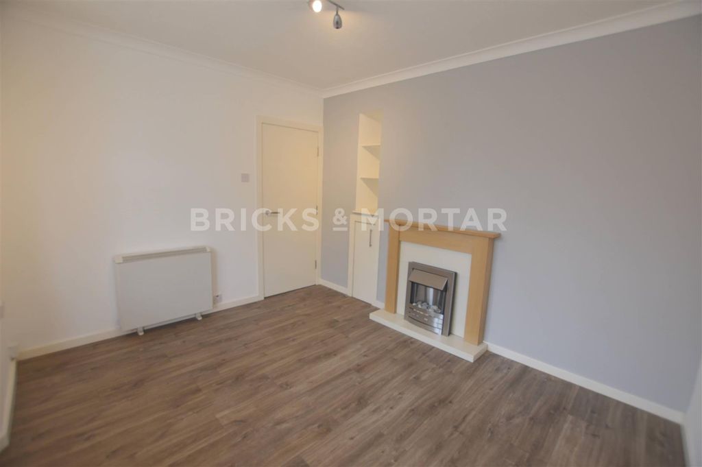 Property photo 2 of 7 26 Eshott Close Lounge.Jpeg