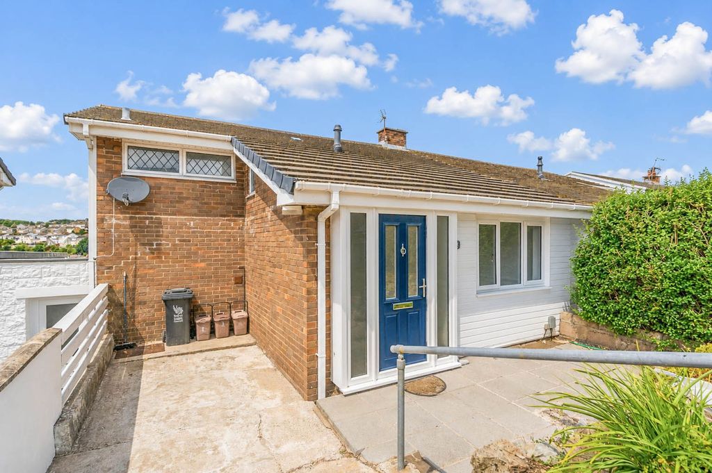 Property photo 1 of 26
