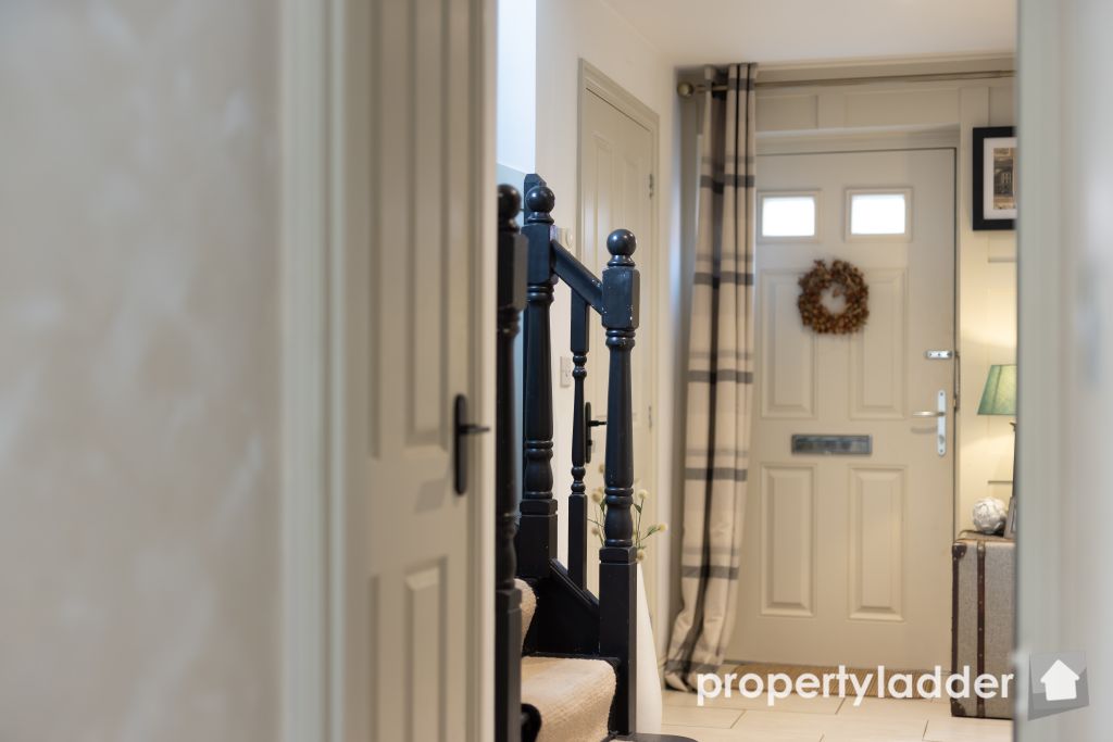 Property photo 2 of 35 Pl-55