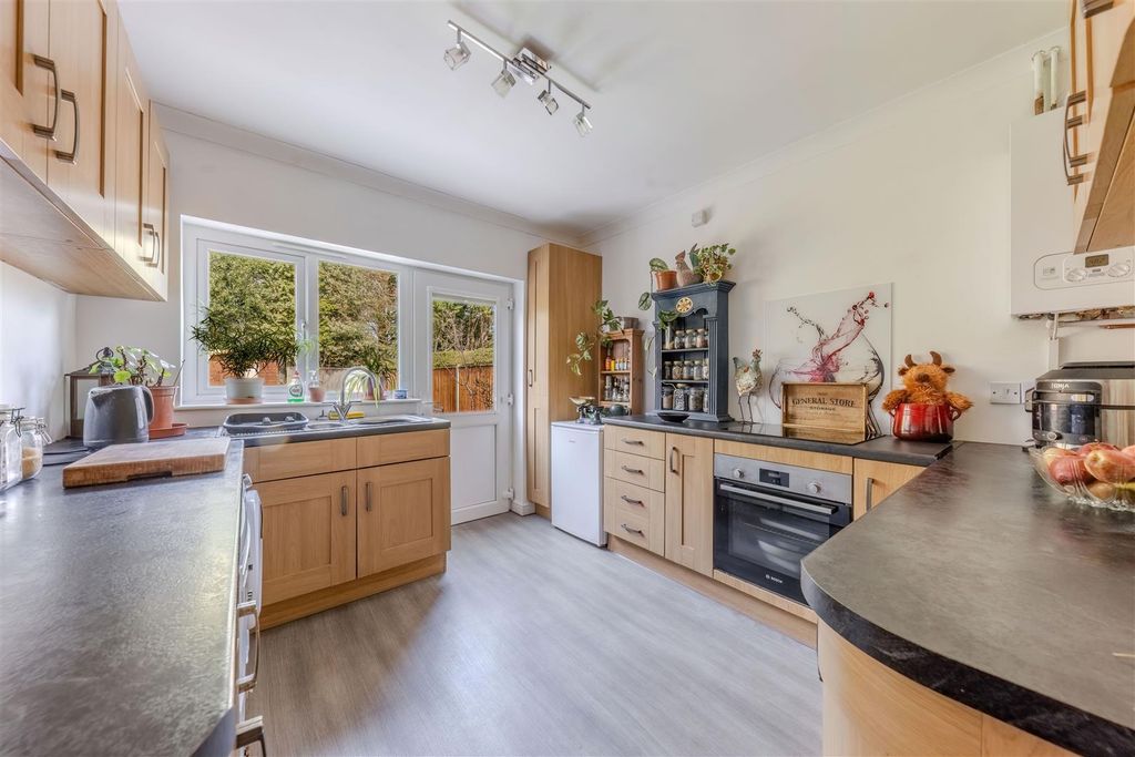 Property photo 3 of 20 Ba-10.Jpg