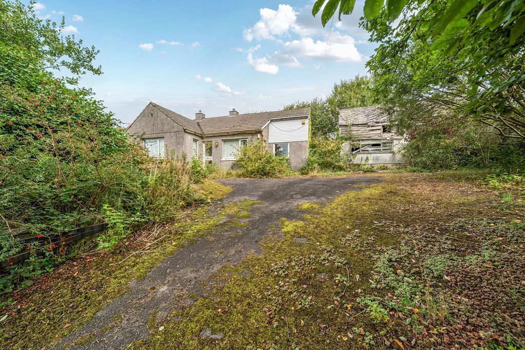 Property photo 1 of 4