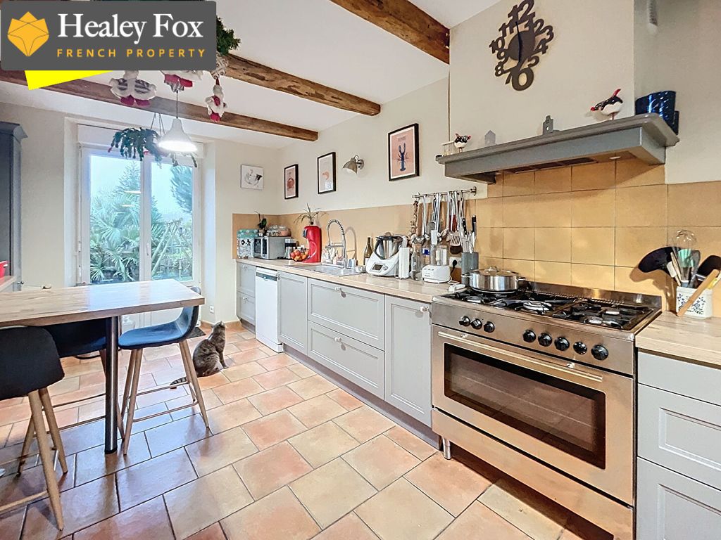 Property photo 3 of 18