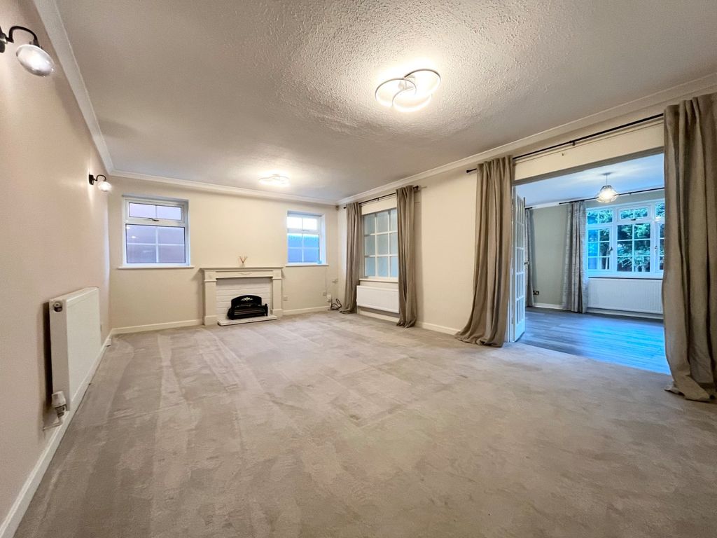 Property photo 2 of 26 Picture No. 31