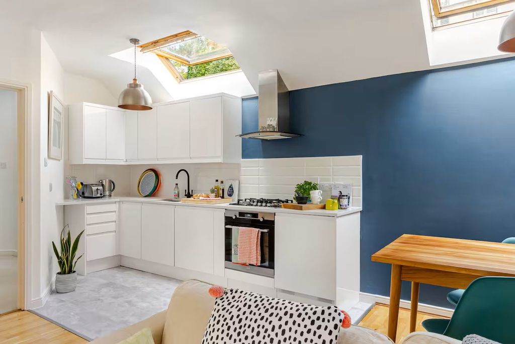 Property photo 2 of 12