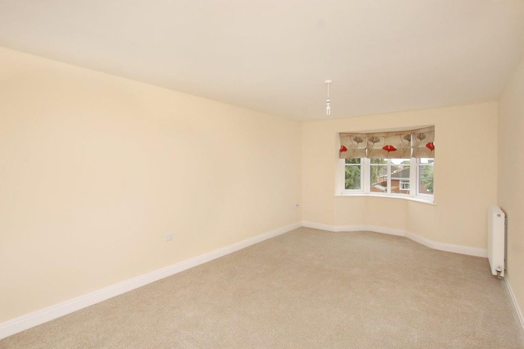 Property photo 3 of 6