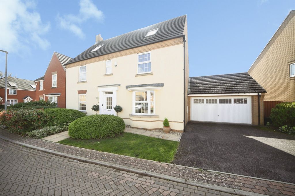 Property photo 1 of 30