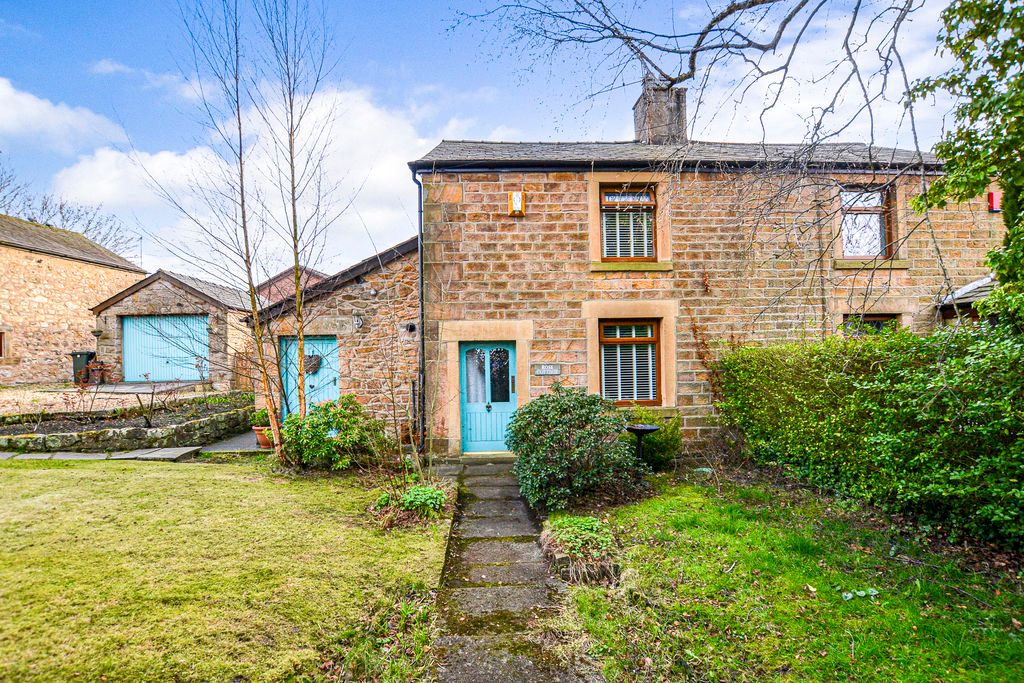 Property photo 1 of 18 Photo 4