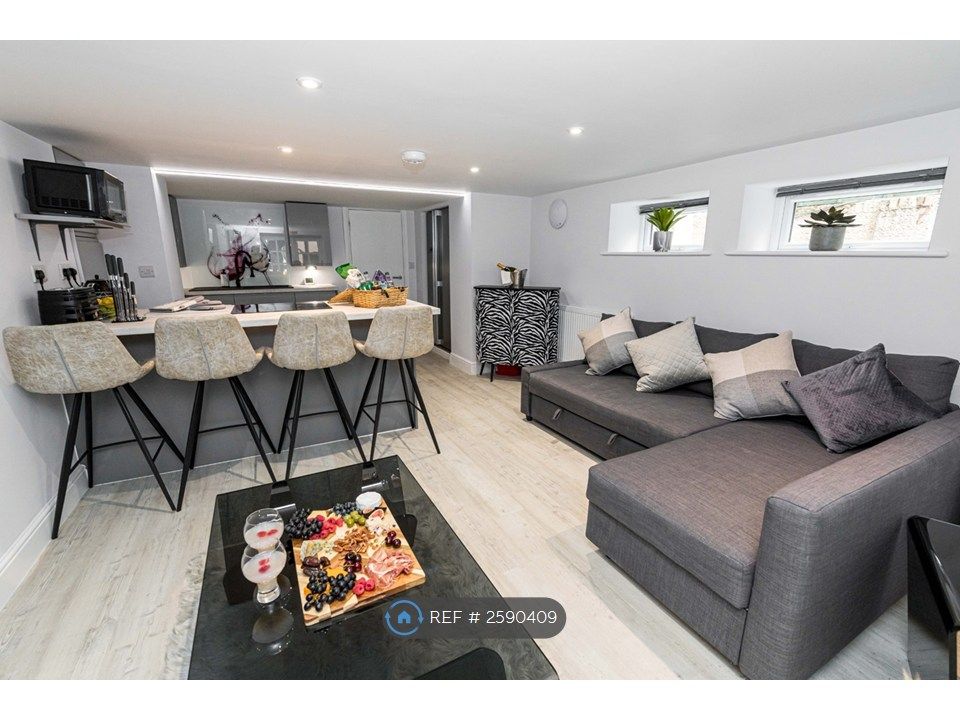 Property photo 1 of 14 Lounge/Kitchen
