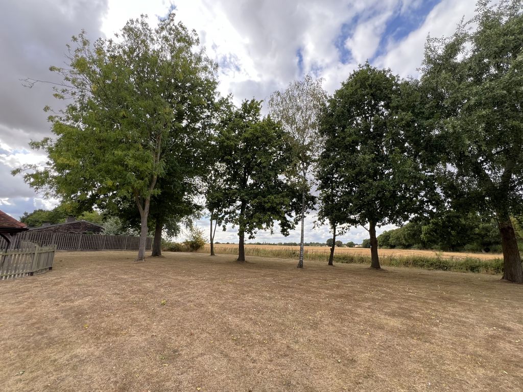 Property photo 3 of 18