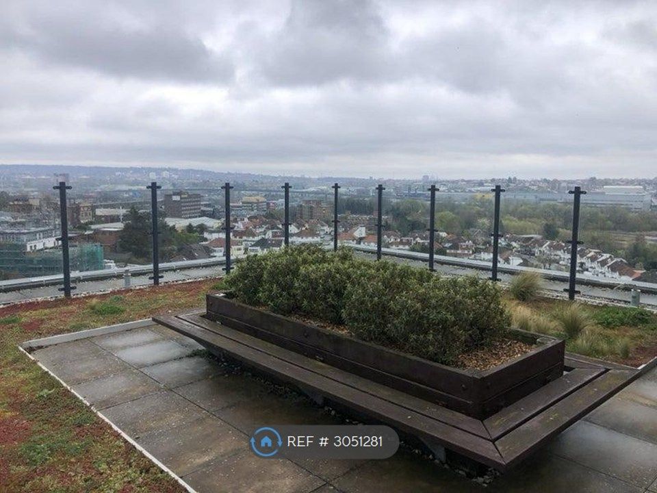 Property photo 2 of 19 Roof Terrace