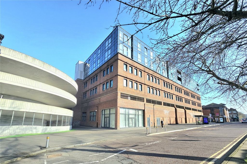 Property photo 1 of 12 Picture No. 14