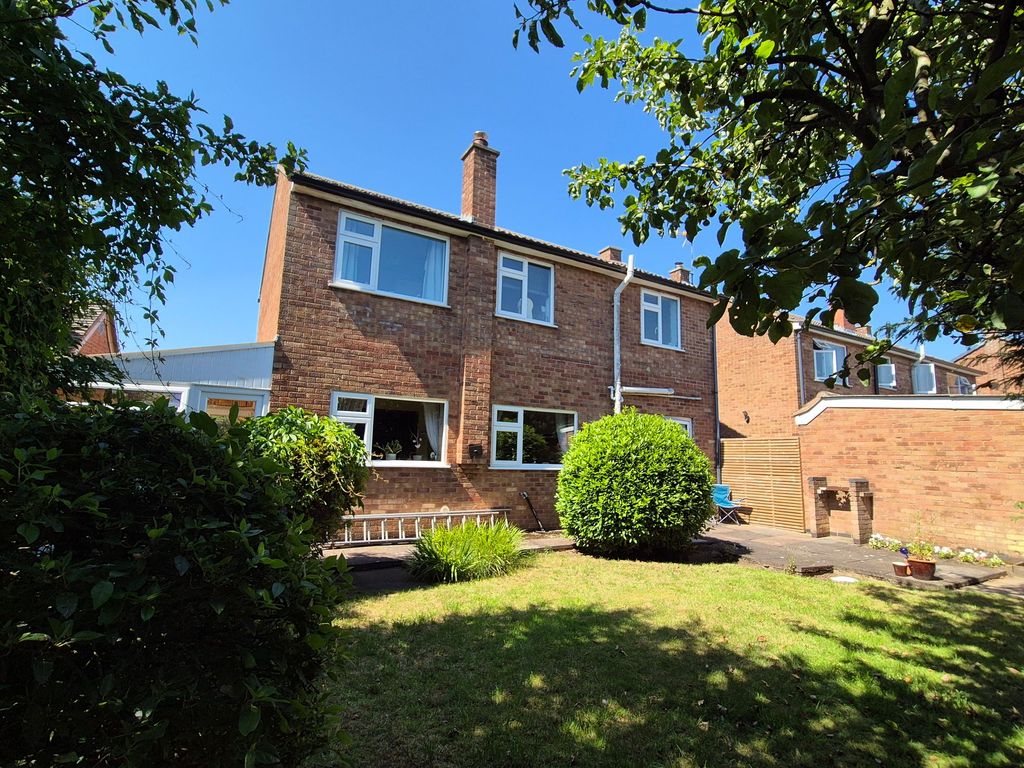 Property photo 3 of 19