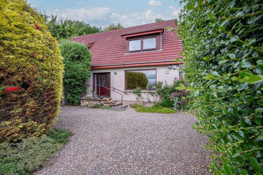 Property photo 1 of 30