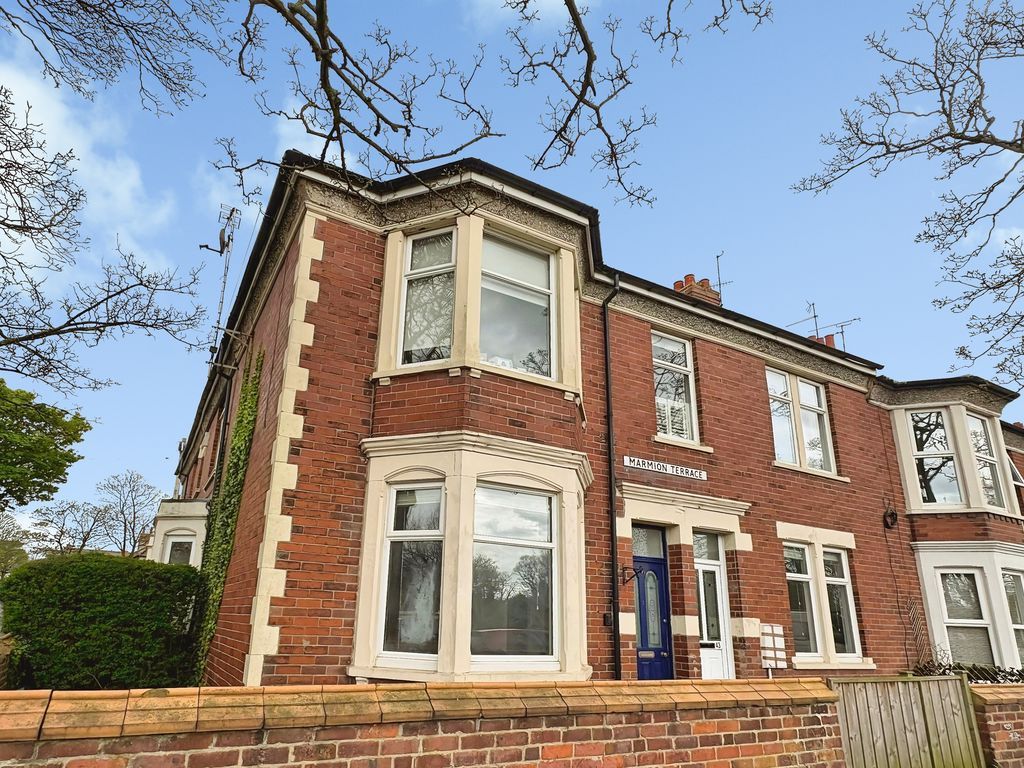 Property photo 1 of 11 Photo 3