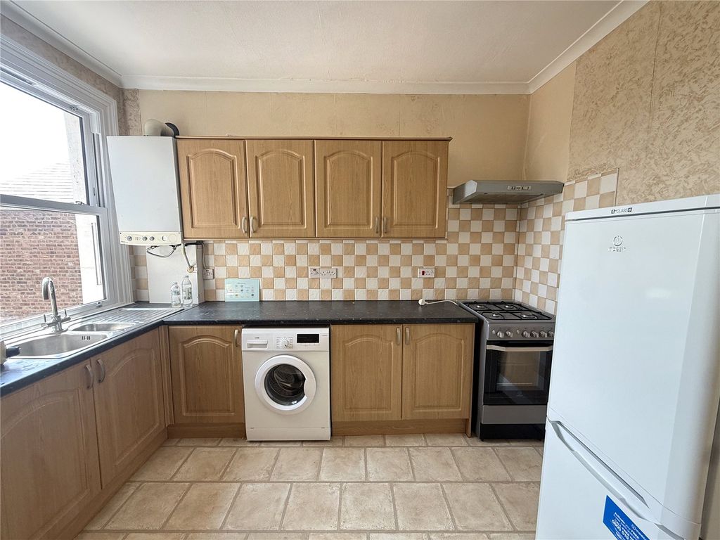 Property photo 3 of 5 Picture No. 06