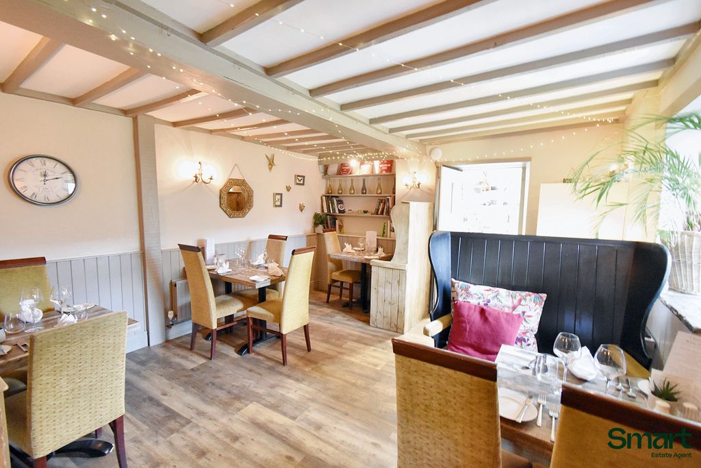 Property photo 3 of 23