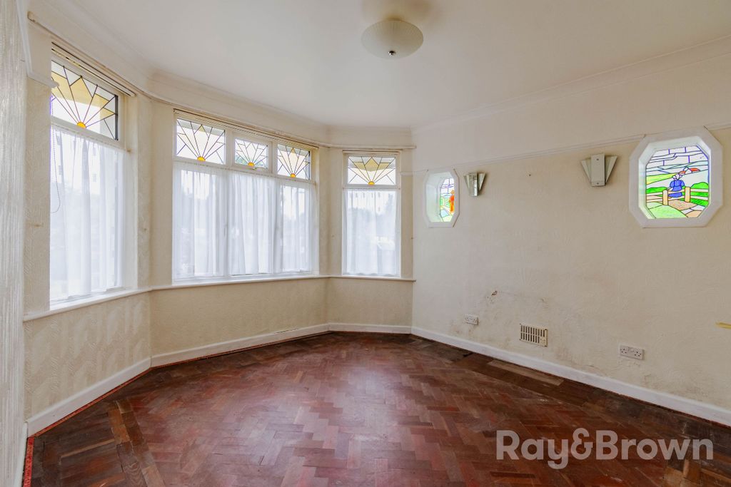 Property photo 3 of 53