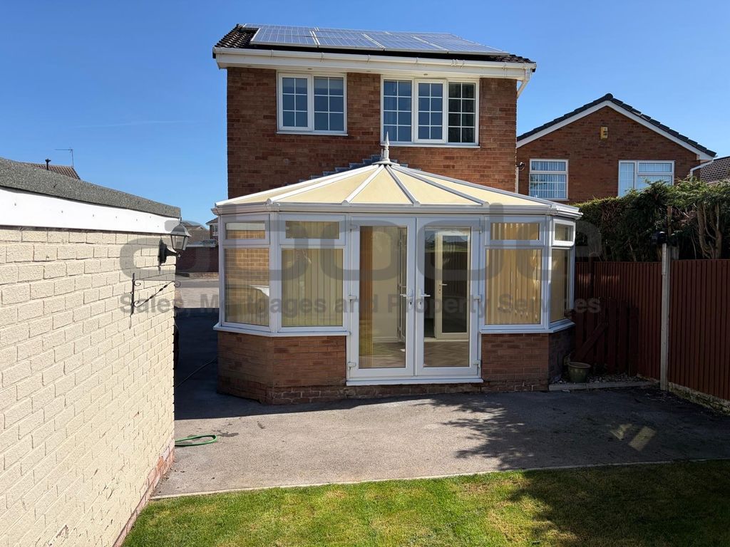Property photo 2 of 24