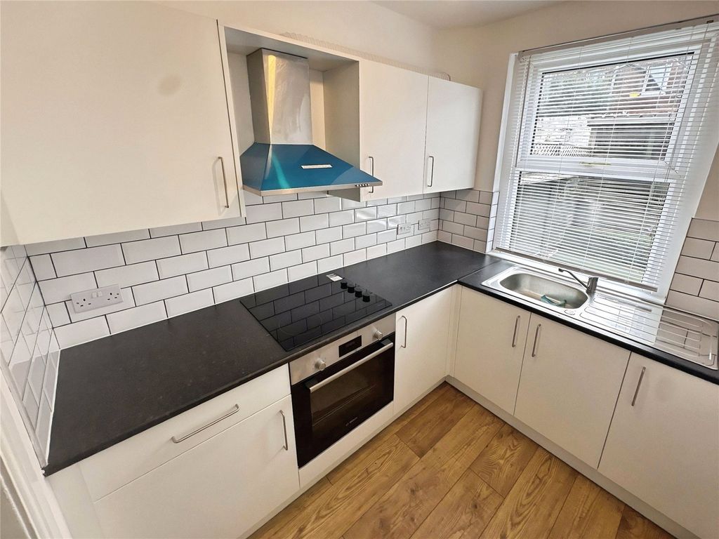 Property photo 3 of 16 Kitchen