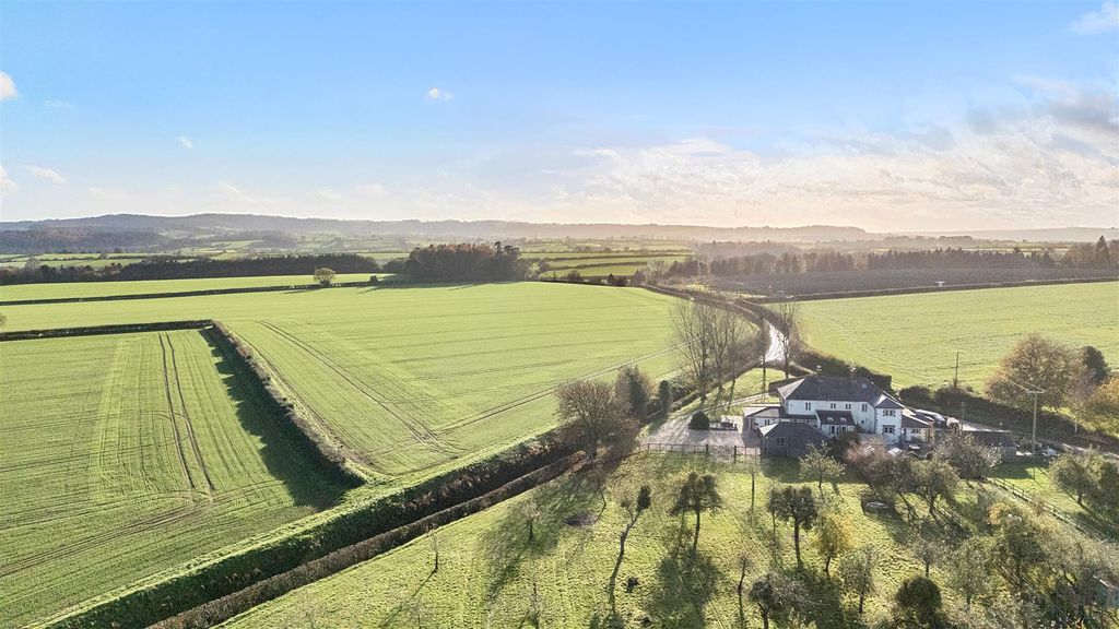 Property photo 2 of 21 Orchard And Views