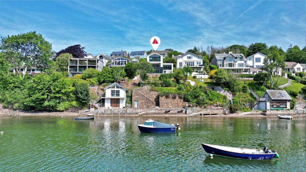 Property photo 1 of 24 8 Yealm View Pinned 1