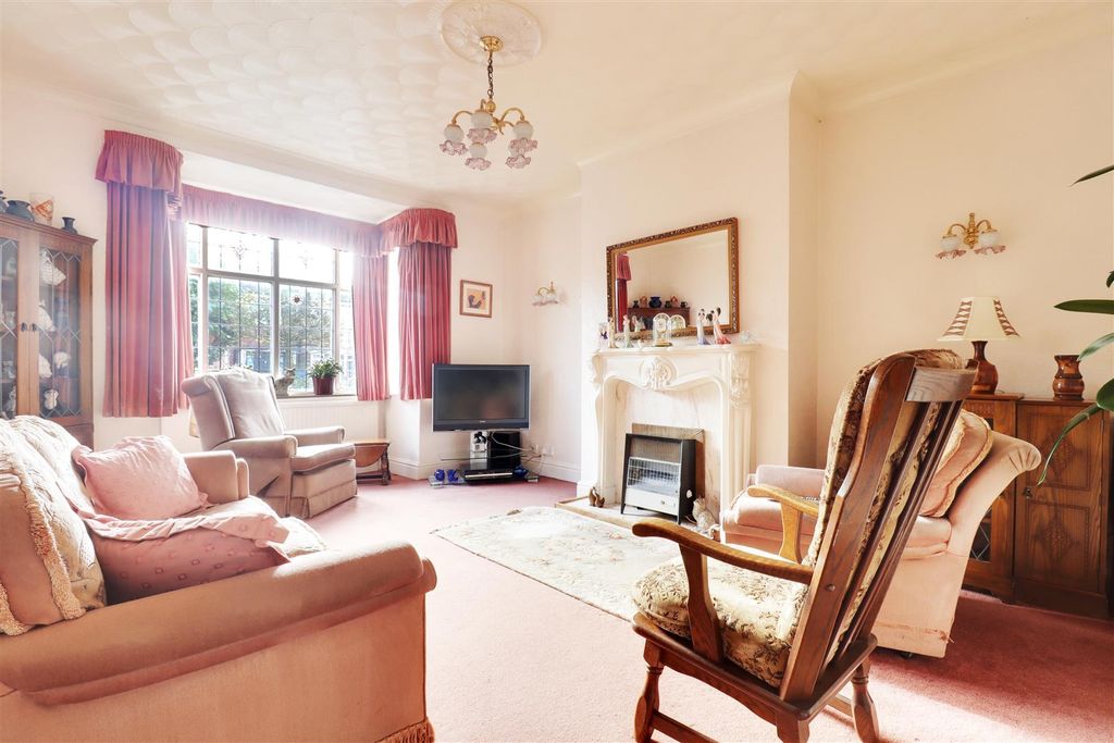 Property photo 2 of 14 Img_5952-Img_5954.Jpg